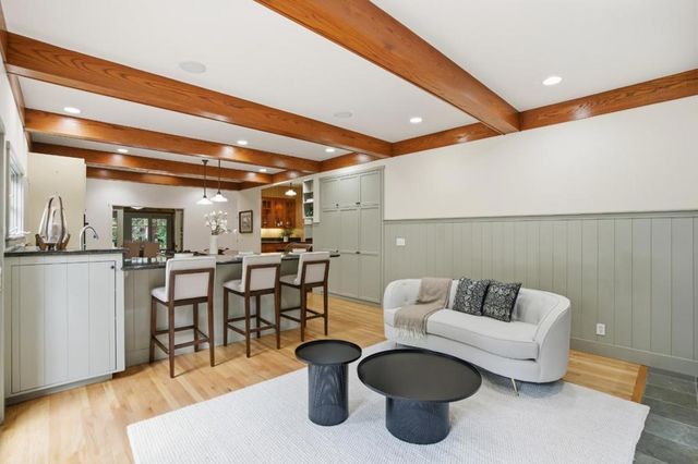 2136 Clayton Drive, Menlo Park, CA 94025