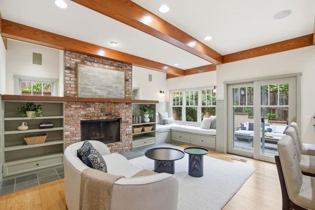 2136 Clayton Drive, Menlo Park, CA 94025