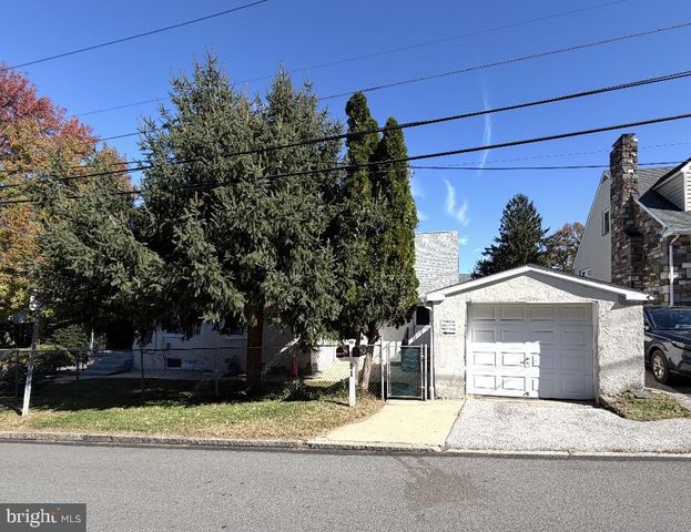 11 ELMWOOD AVE, Bala Cynwyd, PA 19004