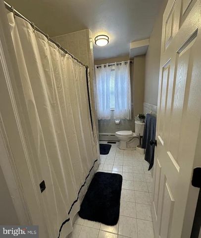 11 ELMWOOD AVE, Bala Cynwyd, PA 19004