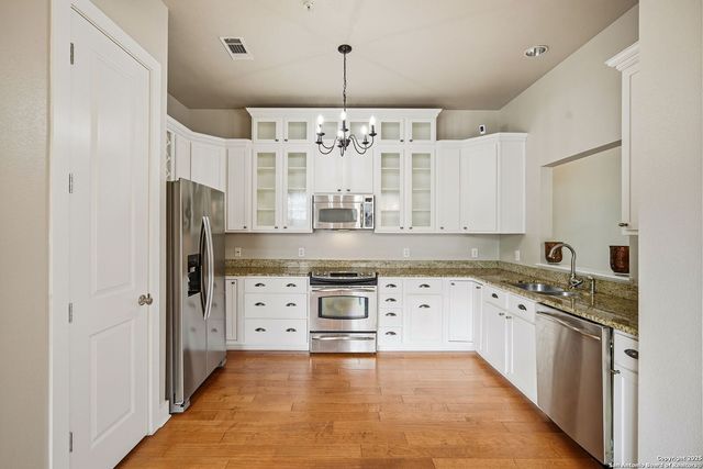 7342 Oak Manor Dr Apt 6202, San Antonio, TX 78229