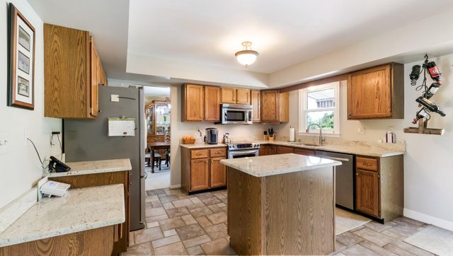 4 AUDREY LN, Perkasie, PA 18944