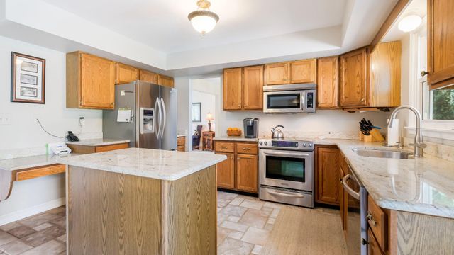 4 AUDREY LN, Perkasie, PA 18944