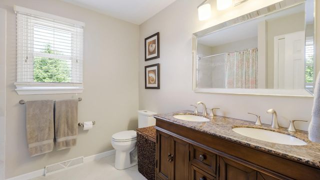 4 AUDREY LN, Perkasie, PA 18944