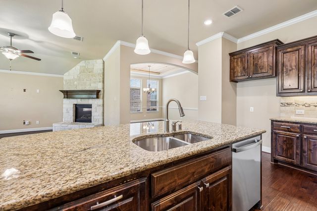 2721 Driftwood Creek Trail, Celina, TX 75078
