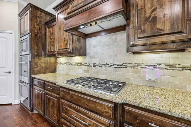 2721 Driftwood Creek Trail, Celina, TX 75078