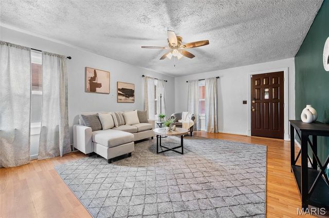 340 10th Street, Wood River, IL 62095