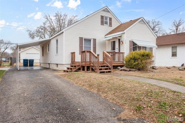 340 10th Street, Wood River, IL 62095