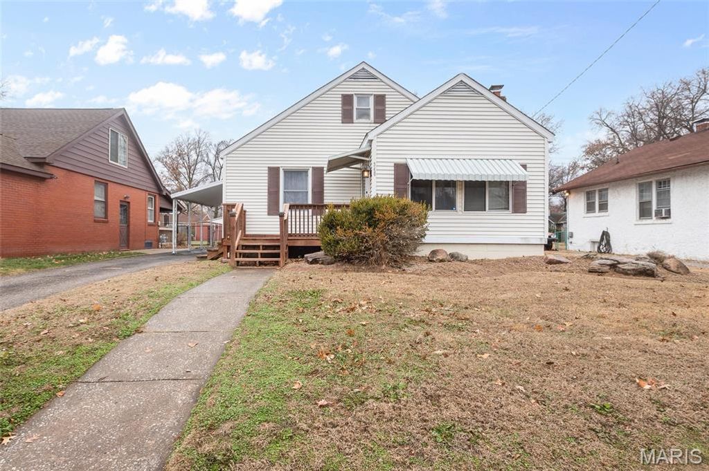 340 10th Street, Wood River, IL 62095