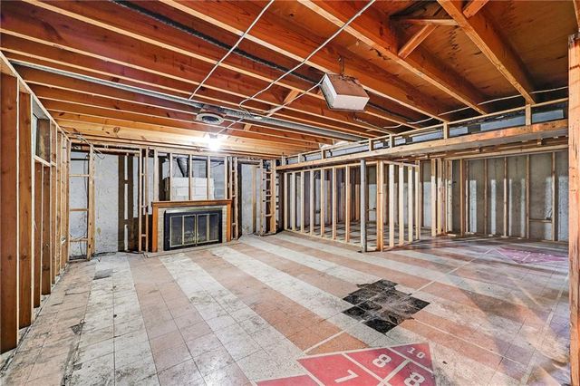 12805 E 40th Terrace S, Independence, MO 64055