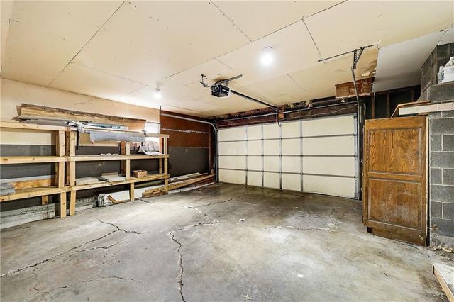 12805 E 40th Terrace S, Independence, MO 64055