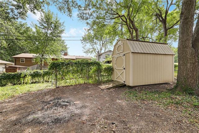 12805 E 40th Terrace S, Independence, MO 64055