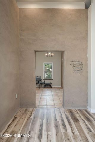 215 W Greening Avenue, Las Cruces, NM 88005