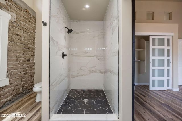 215 W Greening Avenue, Las Cruces, NM 88005