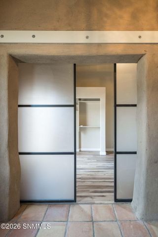 215 W Greening Avenue, Las Cruces, NM 88005