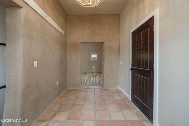 215 W Greening Avenue, Las Cruces, NM 88005