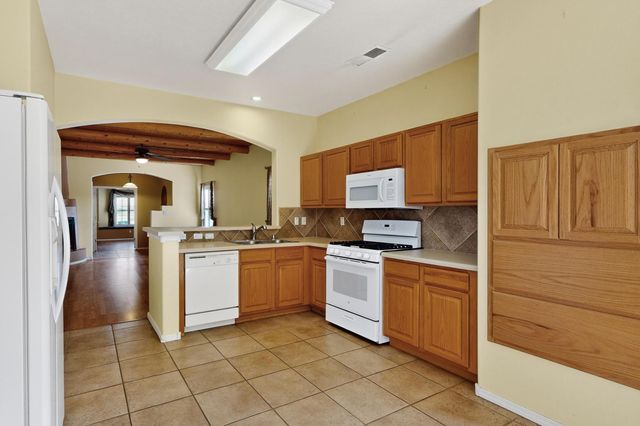 3720 Candelarias Lane, Albuquerque, NM 87107