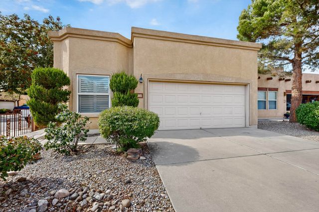 3720 Candelarias Lane, Albuquerque, NM 87107