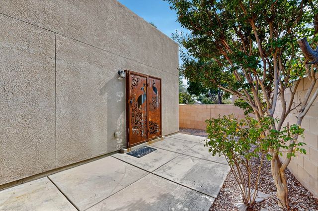 3720 Candelarias Lane, Albuquerque, NM 87107