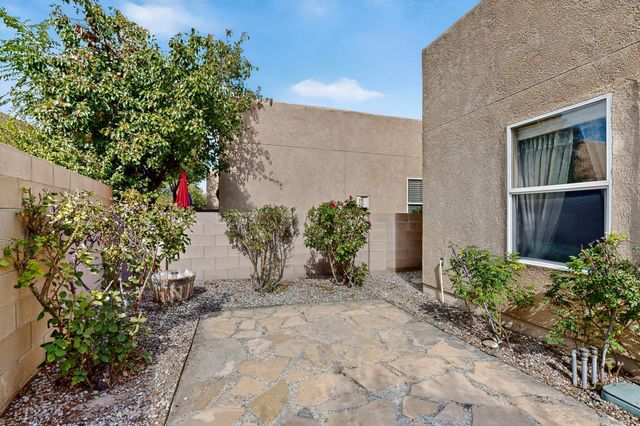 3720 Candelarias Lane, Albuquerque, NM 87107
