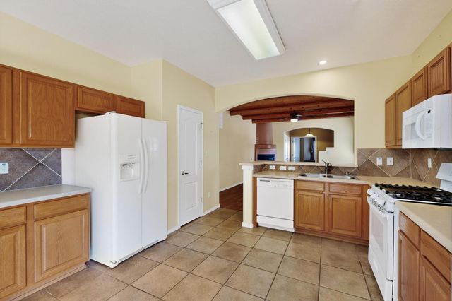3720 Candelarias Lane, Albuquerque, NM 87107