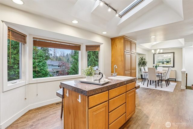 5733 155th Avenue NE, Redmond, WA 98052