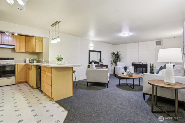 5733 155th Avenue NE, Redmond, WA 98052