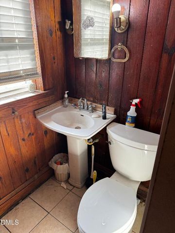 104 Davis Street, Greenville, NC 27834