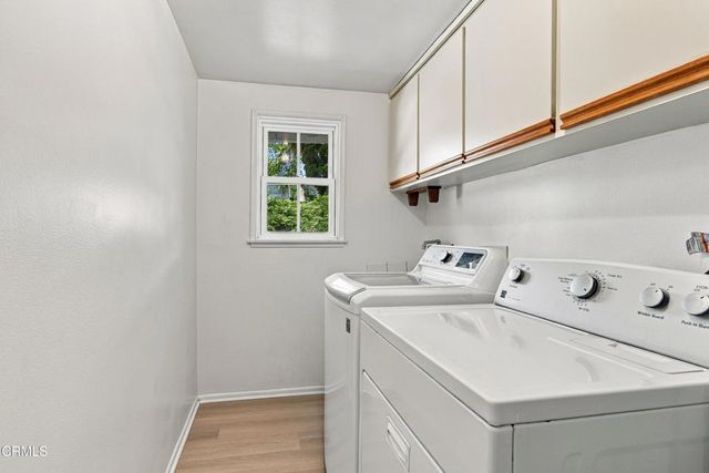 20601 Kingsbury Street, Los Angeles, CA 91311