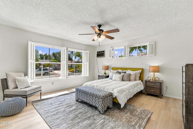 20601 Kingsbury Street, Los Angeles, CA 91311