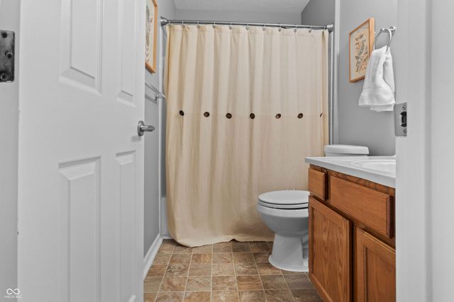 8820 Yardley Court APT 207, Indianapolis, IN 46268