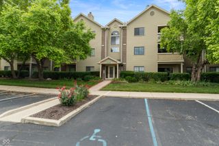 8820 Yardley Court APT 207, Indianapolis, IN 46268