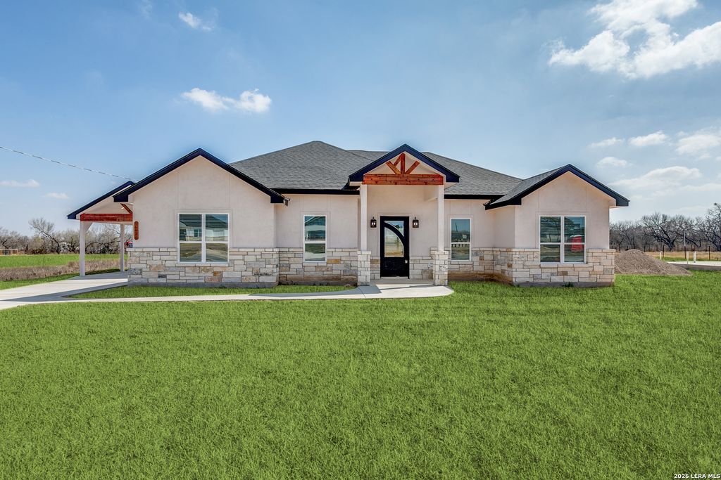 16934 Rancho Escondido, Atascosa, TX 78002