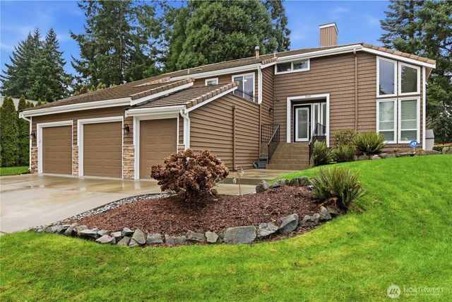 31643 37th Avenue SW, Federal Way, WA 98023