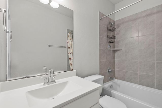 1203 Lancer Leap Drive, Alvin, TX 77511