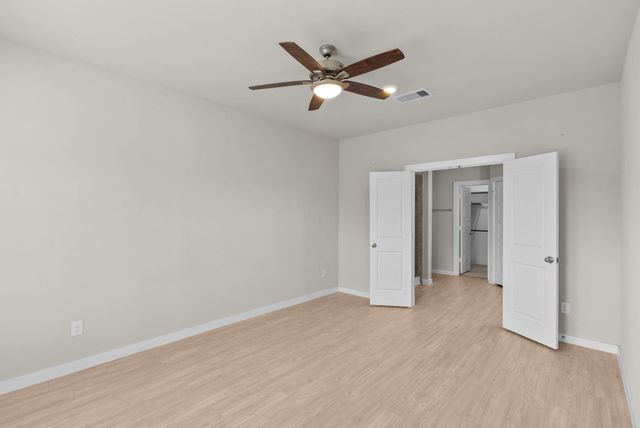 1203 Lancer Leap Drive, Alvin, TX 77511