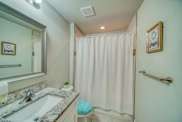 520 Wilmington PKWY, Cape Coral, FL 33993