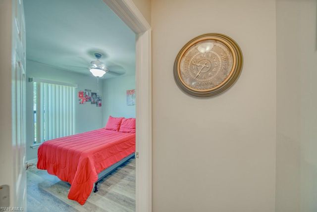 520 Wilmington PKWY, Cape Coral, FL 33993