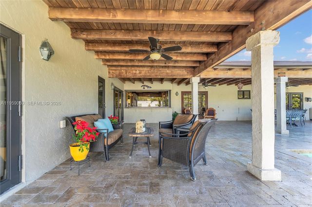 19225 SW 186th St, Miami, FL 33187