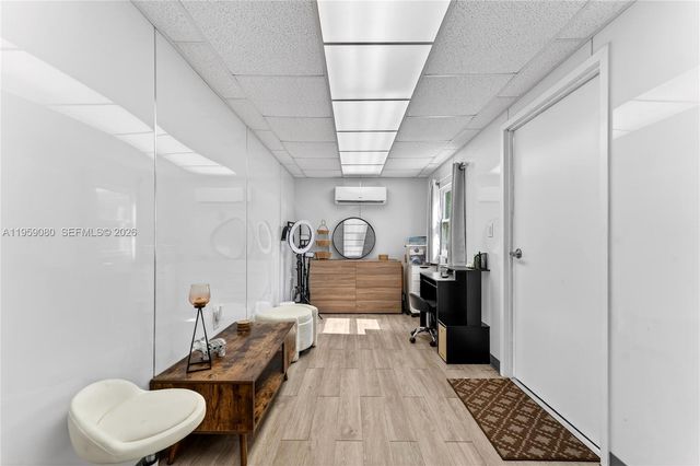 19225 SW 186th St, Miami, FL 33187