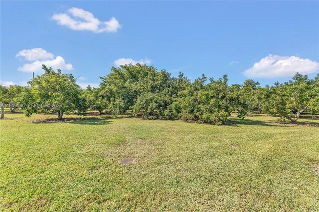 19225 SW 186th St, Miami, FL 33187