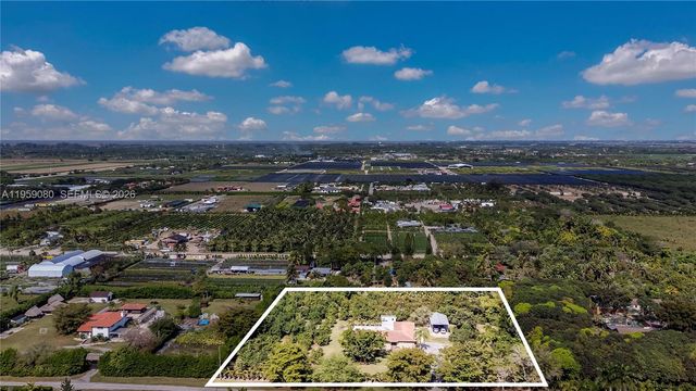 19225 SW 186th St, Miami, FL 33187