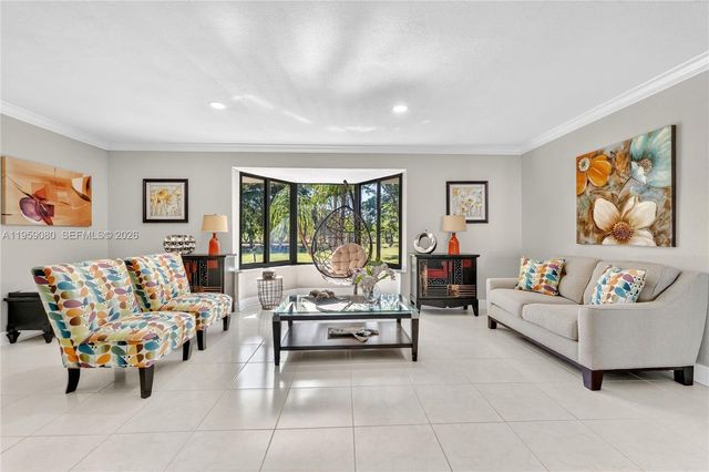 19225 SW 186th St, Miami, FL 33187