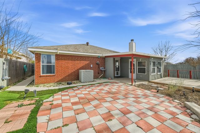 2504 Nogales Drive, Fort Worth, TX 76108