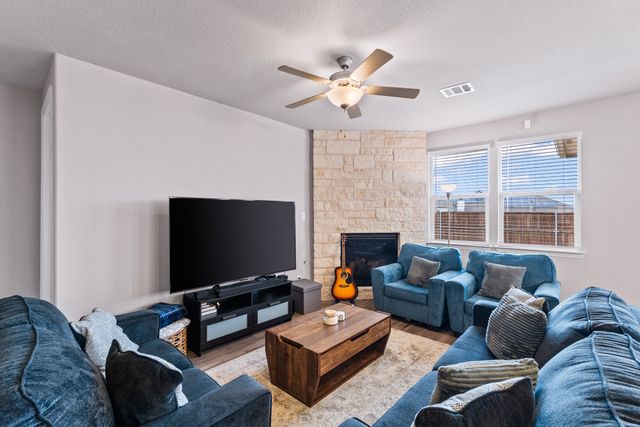 2517 Amistad Lane, Corinth, TX 76210