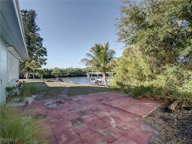 12055 Matlacha BLVD, Matlacha Isles, FL 33991