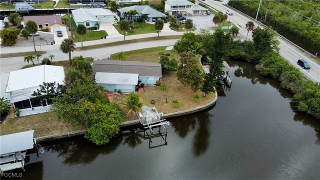 12055 Matlacha BLVD, Matlacha Isles, FL 33991