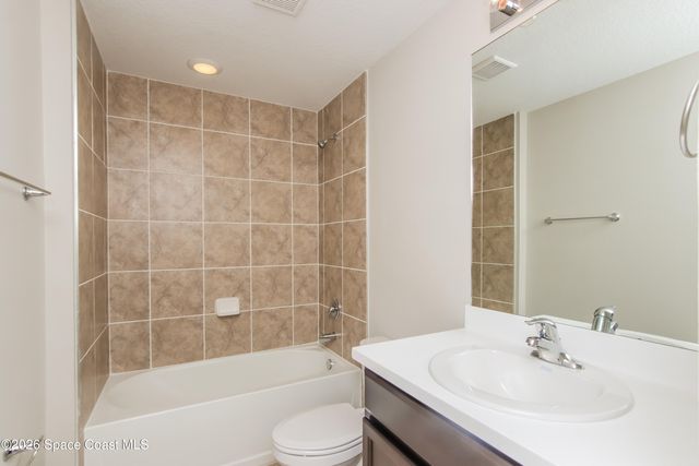 490 Hatcher Street SE, Palm Bay, FL 32909