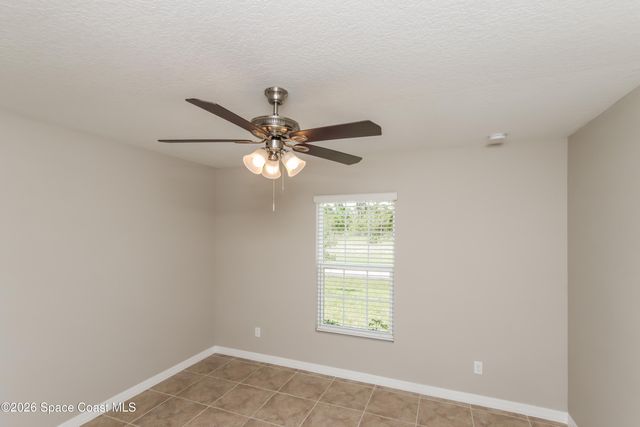 490 Hatcher Street SE, Palm Bay, FL 32909