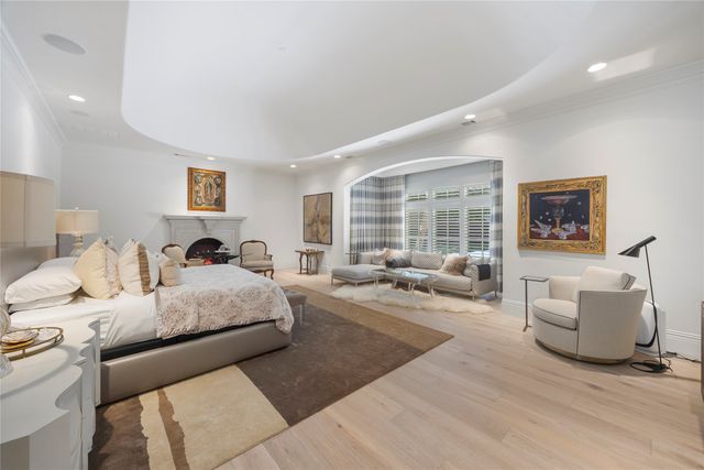 9525 Alva Court, Dallas, TX 75220